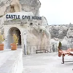 Castle Cave Отель 3*