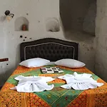 Castle Cave Отель Гореме