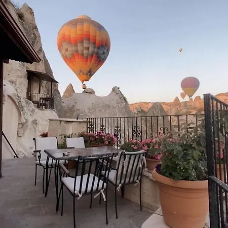 酒店 Castle Cave 3*