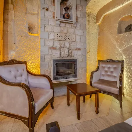 Castle Cave Отель
