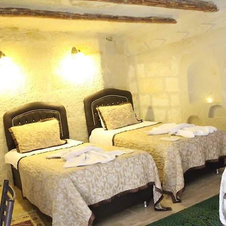 Otel Castle Cave