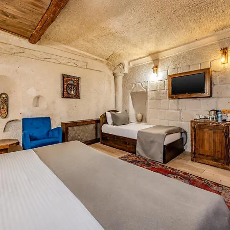 Otel Castle Cave