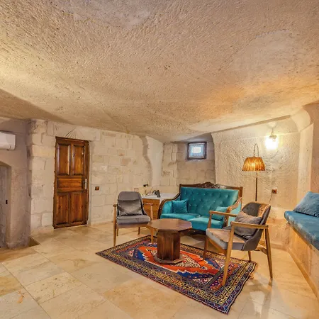Hotel Castle Cave