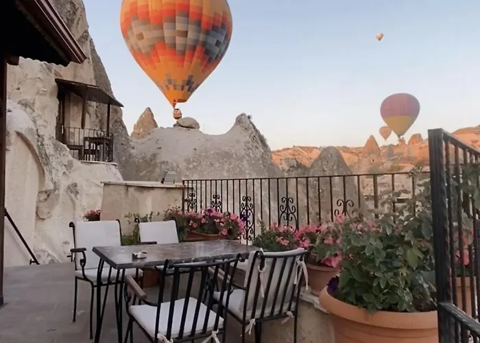 酒店 Castle Cave 3*