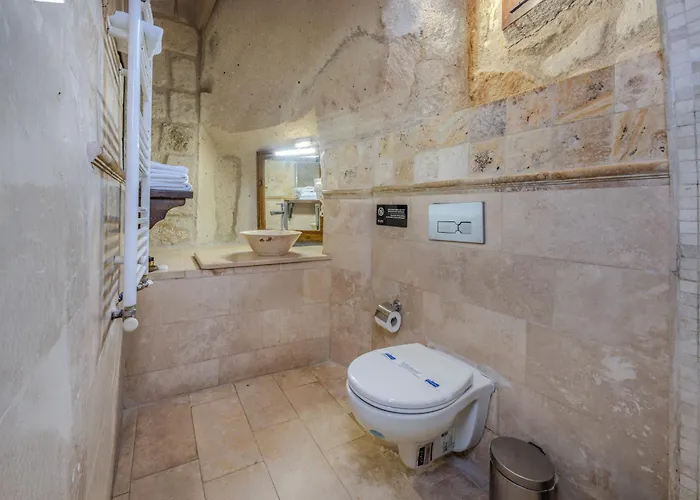 Castle Cave 酒店 格雷梅