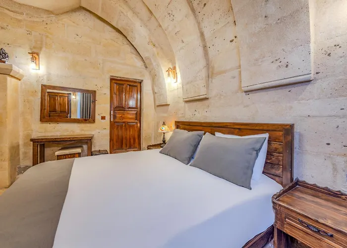 Hotel Castle Cave 3*