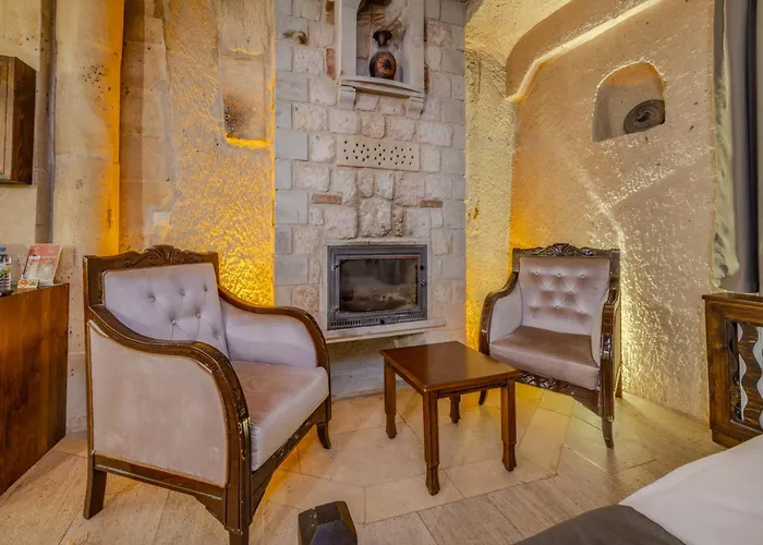 Castle Cave Hotel