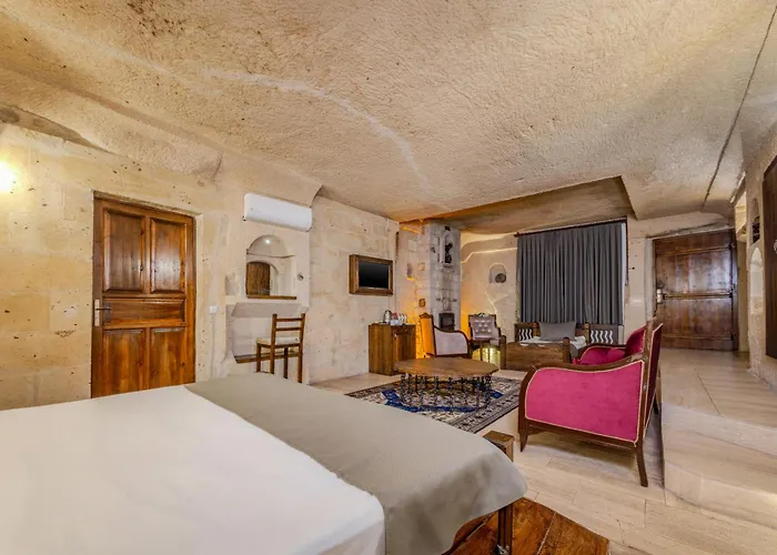 Castle Cave 3* 格雷梅